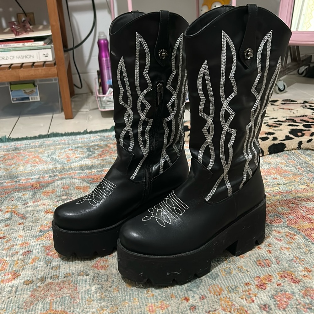 Cowboy chunky rave boots